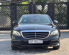 Mercedes-Benz 2018 - Cần bán xe màu đen giá 1 tỷ 540 tr tại Hà Nội