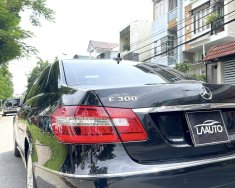 Mercedes-Benz E300 2012 - Màu đen giá 699 triệu tại Hà Nội