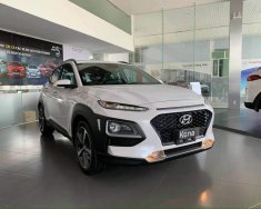 Hyundai Kona 2021 - [Sẵn xe giao ngay] Hyundai Kona 2.0AT 2021 bản đặc biệt, màu trắng - Giảm thẳng 33tr - Hỗ trợ 50% thuế trước bạ giá 666 triệu tại Quảng Nam