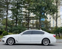 BMW 730Li 2017 - Cần bán gấp BMW 730Li 3.0 năm sản xuất 2017, màu trắng, nhập khẩu nguyên chiếc chính chủ giá 2 tỷ 590 tr tại Hà Nội