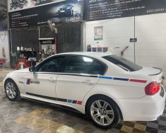 BMW 320i 2011 - Cam kết không đâm đụng, ngập nước - Xe chính chủ, gầm bệ chắc chắn - Đã độ màn hình, loa, camera lùi giá 405 triệu tại Nghệ An