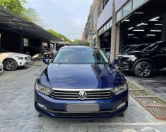 Volkswagen Passat BlueMotion 2018 - Màu xanh lam, nhập khẩu nguyên chiếc giá 1 tỷ 80 tr tại Hà Nội