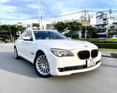 BMW 750Li 2011 - Đk 2010, một chủ, màu trắng zin, bản 4 ghế massage, full đồ chơi giá 800 triệu tại Tp.HCM