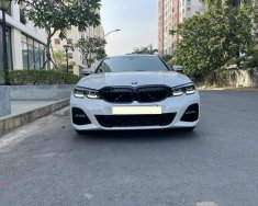 BMW 330i 2020 - Xe gia đình sử dụng, còn như mới, giá tốt, liên hệ ngay giá 2 tỷ 400 tr tại Tp.HCM