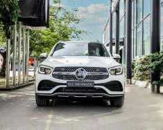 Mercedes-Benz GLC 300 2022 - Sẵn xe ưu đãi sốc - hỗ trợ 50% trước bạ - trả trước 770tr giá 2 tỷ 569 tr tại Tp.HCM