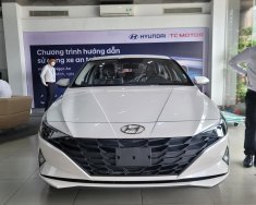 Hyundai Elantra 2022 - Sẵn xe giao ngay trong tháng, gói quà tặng giá trị giá 581 triệu tại Tp.HCM