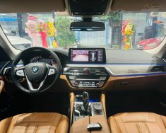 BMW 520i 2020 - Đã chạy 19 000 km giá 2 tỷ 200 tr tại Tp.HCM