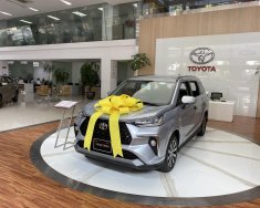 Toyota Veloz Cross 2022 - Giao ngay sau khi ký hợp đồng, hỗ trợ trả góp 85% gồm cả hồ sơ xấu giá 658 triệu tại Hà Nội