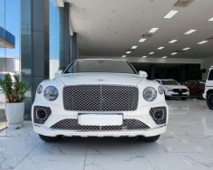 Bentley Bentayga 2021 - V8 model 2022 màu trắng giá 17 tỷ 299 tr tại Hà Nội