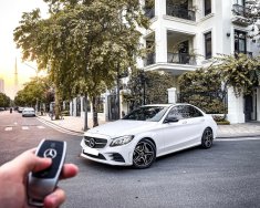 Mercedes-Benz 2018 - Xe cực đẹp bao test thoải mái, giấy tờ hợp pháp. Tặng ngay 1 Iphone 14 Promax khi chốt cọc, tặng gói phủ ceramic bảo vệ bề mặt sơn giá 1 tỷ 490 tr tại Hà Nội