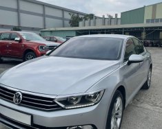 Volkswagen Passat BlueMotion 2018 - Chính chủ biển thành phố giá 1 tỷ 199 tr tại Tp.HCM