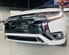 Mitsubishi Outlander 2022 - xe sẵn giao ngay giá cực tốt giá 800 triệu tại Quảng Nam