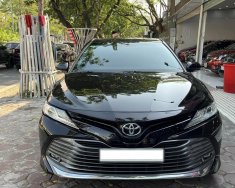 Toyota Camry 2019 - Màu đen, nhập khẩu nguyên chiếc chính chủ giá 1 tỷ 35 tr tại Thanh Hóa