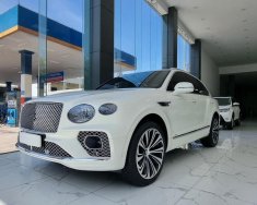 Bentley Bentayga 2021 - V8 model 2022 màu trắng giá 17 tỷ 299 tr tại Hà Nội