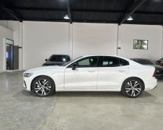 Volvo S60 2022 - Màu trắng giá 1 tỷ 588 tr tại Hà Nội