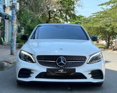 Mercedes-Benz C300 2021 - Bán xe màu trắng giá 1 tỷ 699 tr tại Bình Phước