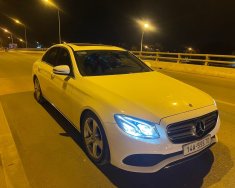 Mercedes-Benz E250 2017 - Bán xe màu trắng giá 1 tỷ 350 tr tại Quảng Ninh