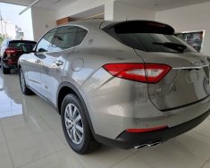 Maserati 2019 - Gía xe maserati levante 2019 xe mới 100 màu xám bạc, màu bạc nội thất đen hổ trợ vay 65% giá 4 tỷ 688 tr tại Tp.HCM