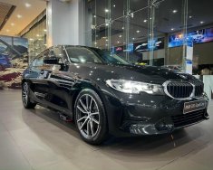 BMW 320i 2022 - Sự kết hợp hoàn hảo chất lượng và ưu đãi giá trị lên đến 50tr (đã trừ giá bán) kèm quà tặng giá 1 tỷ 349 tr tại Tp.HCM