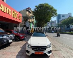Mercedes-Benz E300 2019 - Màu trắng giá 2 tỷ 190 tr tại Hà Nội