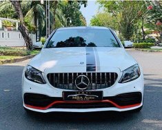 Mercedes-Benz C200 2019 - Trả trước 668 triệu giá 1 tỷ 669 tr tại Tp.HCM