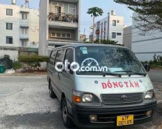 Toyota Hiace xe  cá mập 2005 màu bạc, đang sử dụng tốt 2005 - xe Toyota cá mập 2005 màu bạc, đang sử dụng tốt giá 80 triệu tại Đắk Lắk