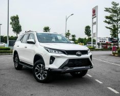 Toyota Fortuner 2023 - Thanh Lý Nốt 1 Xe Fortuner Ledgender Vin 2022 Mới 100% Giá Hời giá 1 tỷ 119 tr tại Hà Nam