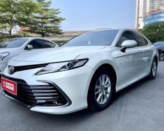 Toyota Camry 2021 - Ưu đãi giảm giá rẻ hơn xe mới giá 1 tỷ tại Quảng Ninh