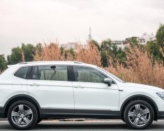 Volkswagen Tiguan 2021 - Xe 7 chỗ, nhập khẩu - Khuyến mãi lên đến 300 triệu giá 1 tỷ 499 tr tại Tp.HCM