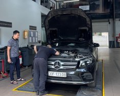Mercedes-Benz GLC 300 2018 - Màu đen, nội thất nâu giá 1 tỷ 320 tr tại Hà Nội