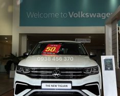 Volkswagen Tiguan 2022 - Volkswagen Tiguan trắng 7 Chỗ SUV sẵn xe giao ngay khuyến mãi cưc lớn giá 1 tỷ 929 tr tại Tp.HCM