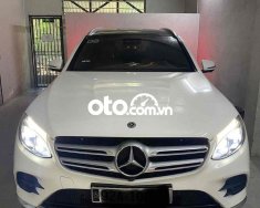 Mercedes-Benz GLC Cần bán Mec 300, màu trắng, nội thất đen, 2017 2017 - Cần bán Mec GLC300, màu trắng, nội thất đen, 2017 giá 1 tỷ 285 tr tại Quảng Nam