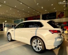 Volkswagen Touareg Luxury 2023 - màu trắng sang trọng, đẹp mắt, xe nhập khẩu nguyên chiếc, tặng voucher phụ kiện 200 triệu ++ 0% lãi suất giá 2 tỷ 799 tr tại Tp.HCM