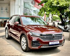 Volkswagen Touareg 2023 - Giảm trực tiếp 150 triệu đồng phiên bản Luxury - dòng SUV hạng sang cao cấp giá 3 tỷ 349 tr tại Khánh Hòa