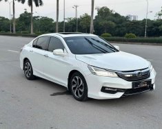 Honda Accord   2.4AT 2018 trắng siêu chất 2018 - Honda Accord 2.4AT 2018 trắng siêu chất giá 690 triệu tại Hà Nội