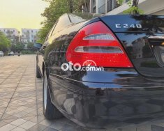 Mercedes-Benz E240 Bán Gấp Mer E 240 Zin 100% BSTP 9 Nút Xuất Hoá Đơn 2005 - Bán Gấp Mer E 240 Zin 100% BSTP 9 Nút Xuất Hoá Đơn giá 176 triệu tại Tp.HCM