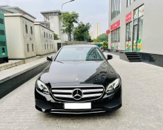 Mercedes-Benz E250 E 2018 - Cần bán xe Mercedes E 2018, màu đen giá 1 tỷ 280 tr tại Hà Nội