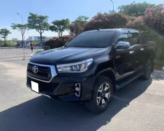 Toyota Hilux 2.8AT 4x4 2 cầu  2018 - Bán xe Toyota Hilux 2.8AT 4x4 2 cầu 2018, màu đen giá 695 triệu tại Tp.HCM
