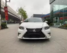 Lexus ES 250 2018 - Bán Lexus ES250 Model và đăng ký 2018, 1 chủ từ mới, xe siêu đẹp. giá 1 tỷ 290 tr tại Hà Nội