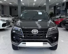 Toyota Fortuner 2.7 AT 2 cầu 2021 - Bán Toyota Fortuner 2 cầu máy xăng, sản xuất 2021, lăn bánh 3 vạn Km. giá 960 triệu tại Hà Nội
