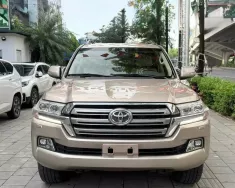 Toyota Land Cruiser 4.6 V8 2016 - Bán Toyota Land Cruiser 4.6 V8 sản xuất 2016, 1 chủ, full lịch sử hãng giá 2 tỷ 880 tr tại Hà Nội