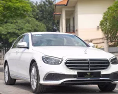 Mercedes-Benz E200 EXCLUSIVE 2023 - Bán xe Mercedes EXCLUSIVE 2023, màu trắng chạy 1300km giá 1 tỷ 900 tr tại Hà Nội
