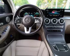 Mercedes-Benz GLC 300 2021 - Cần bán Mercedes 2021, màu đen nội thất kem  giá 1 tỷ 589 tr tại Hà Nội