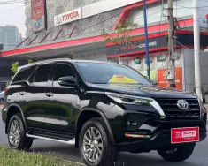 Toyota Fortuner 2.7V AT 2022 giá 930 triệu tại Tp.HCM