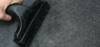 Những cách loại bỏ mùi thuốc lá trên xe hơi