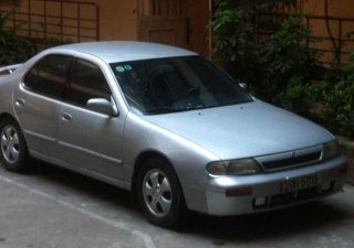 Nissan Altima 1993 - Cần bán lại xe Nissan Altima sản xuất 1993, màu bạc