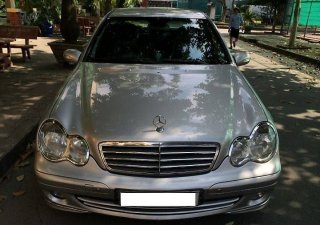 Mercedes-Benz C 180 2004 - Bán ô tô Mercedes 180 đời 2004, nhập khẩu xe gia đình