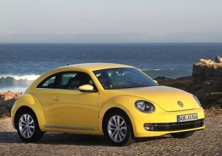 Volkswagen New Beetle 1.2L 2016 - Bán Volkswagen New Beetle 1.2L đời 2016, màu vàng - Tặng vé triển lãm ô tô quốc tế Vims 26-30/10/2016 
