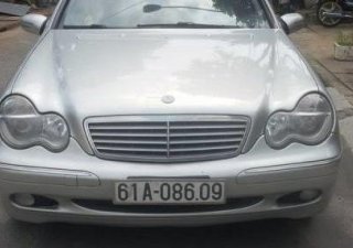 Mercedes-Benz C200   2001 - Cần bán lại xe Mercedes C200 đời 2001, màu bạc số sàn