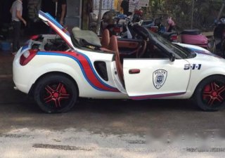 Toyota MR 2   2006 - Bán Toyota MR 2 sản xuất 2006, màu trắng, nhập khẩu, giá 140tr